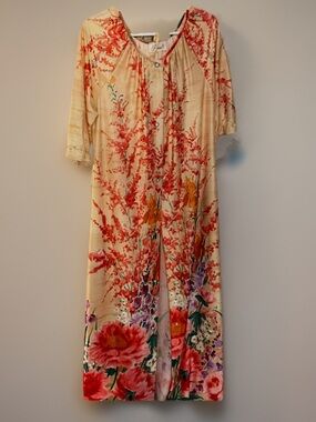 Vintage 70’s Muumuu Floral Button-Front Night Dress / Gown